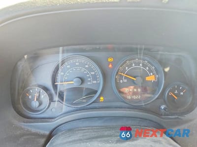 Zdjęcie 9 z 12 samochodu: 2016 JEEP PATRIOT SPORT VIN:1C4NJRBB9GD805567 - miniatura