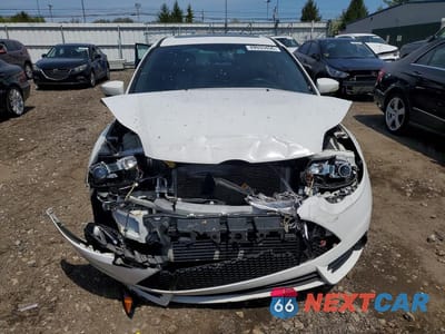Piąte zdjęcie samochodu w środku: 2013 FORD FOCUS ST VIN:1FADP3L96DL185917 - miniatura