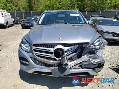 Piąte zdjęcie samochodu w środku: 2016 MERCEDES-BENZ GLE 350 VIN:4JGDA5JB8GA783483 - miniatura