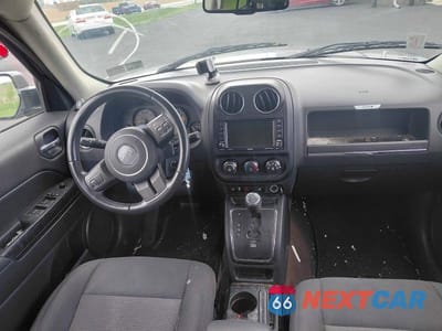 Zdjęcie 9 z 10 samochodu: 2015 JEEP PATRIOT LATITUDE VIN:1C4NJRFB9FD290370 - miniatura
