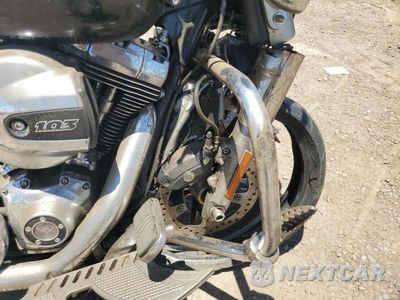Zdjęcie 9 z 10 samochodu: 2015 HARLEY-DAVIDSON ULTRA CLAS VIN:1HD1KBM12FB705858 - miniatura
