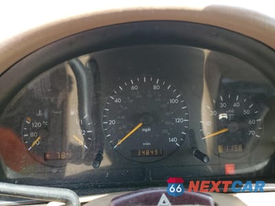 Zdjęcie 9 z 13 samochodu: 2001 MERCEDES-BENZ ML 320 VIN:4JGAB54E31A279209 - miniatura
