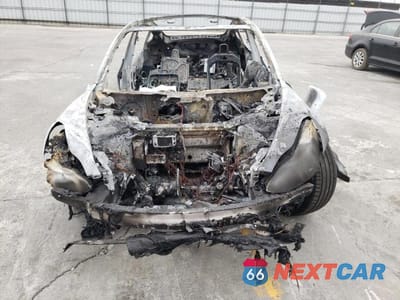 Piąte zdjęcie samochodu w środku: 2022 TESLA MODEL 3 VIN:5YJ3E1EA0NF360982 - miniatura