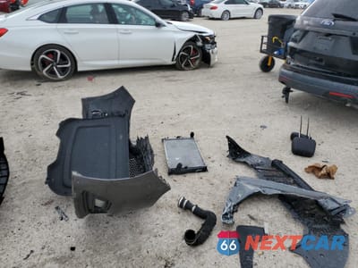 Zdjęcie 12 z 13 samochodu: 2017 FORD FOCUS ST VIN:1FADP3L92HL229708 - miniatura