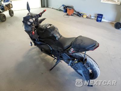 Trzecie zdjęcie samochodu z tyłu: 2012 KAWASAKI EX250 J VIN:JKAEXMJ15CDAA1800 - miniatura