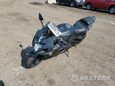 Drugie zdjęcie samochodu z przodu: 2004 SUZUKI GSX-R600 K VIN:JS1GN7CA542110513 - miniatura