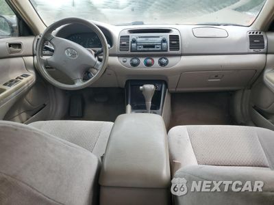 Zdjęcie 8 z 12 samochodu: 2003 TOYOTA CAMRY LE VIN:4T1BE32K43U691410 - miniatura