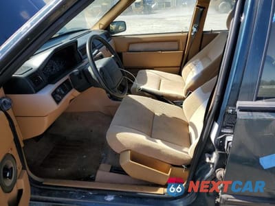 Zdjęcie 7 z 12 samochodu: 1994 VOLVO 940 VIN:YV1JW8314R1103333 - miniatura