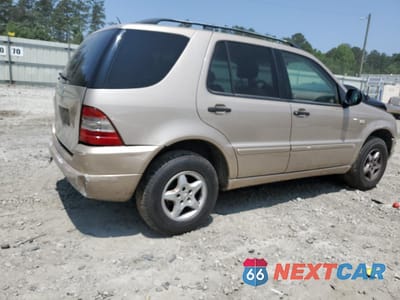 Trzecie zdjęcie samochodu z tyłu: 2001 MERCEDES-BENZ ML 320 VIN:4JGAB54E31A279209 - miniatura