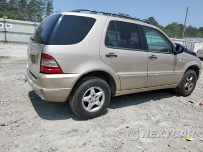 Trzecie zdjęcie samochodu z tyłu: 2001 MERCEDES-BENZ ML 320 VIN:4JGAB54E31A279209 - miniatura