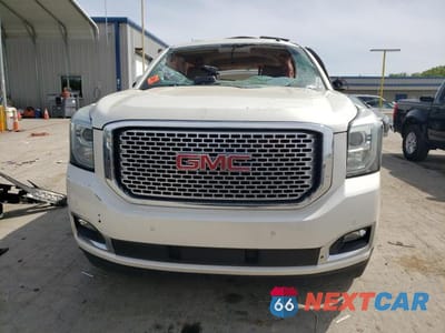 Piąte zdjęcie samochodu w środku: 2015 GMC YUKON DENALI VIN:1GKS1CKJ4FR158346 - miniatura