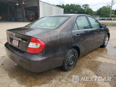 Trzecie zdjęcie samochodu z tyłu: 2003 TOYOTA CAMRY LE VIN:4T1BE32K43U691410 - miniatura