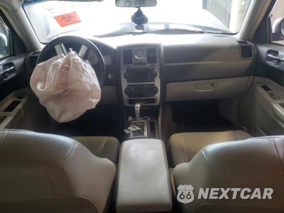 Zdjęcie 8 z 13 samochodu: 2006 CHRYSLER 300 TOURING VIN:2C3LA53G76H123061 - miniatura