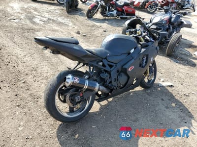 Czwarte zdjęcie samochodu z boku: 2004 SUZUKI GSX-R600 K VIN:JS1GN7CA542110513 - miniatura