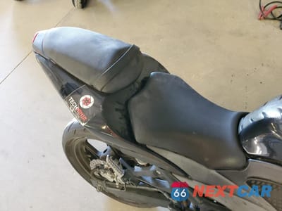 Zdjęcie 6 z 11 samochodu: 2012 KAWASAKI EX250 J VIN:JKAEXMJ15CDAA1800 - miniatura