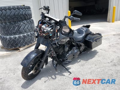 Drugie zdjęcie samochodu z przodu: 2011 HARLEY-DAVIDSON FLHX VIN:1HD1KB413BB632400 - miniatura