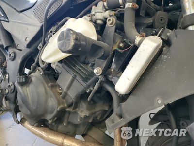 Zdjęcie 7 z 11 samochodu: 2012 KAWASAKI EX250 J VIN:JKAEXMJ15CDAA1800 - miniatura