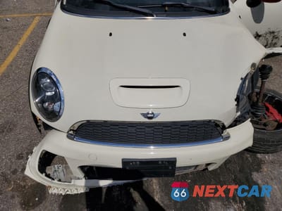 Zdjęcie 11 z 12 samochodu: 2013 MINI COOPER COUPE JOHN COOPER WORKS VIN:WMWSX9C56DT380415 - miniatura