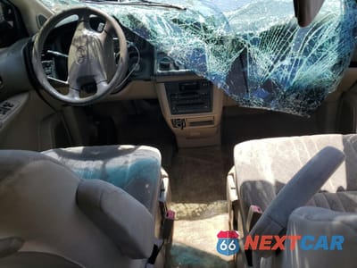 Zdjęcie 8 z 15 samochodu: 1999 TOYOTA SIENNA LE VIN:4T3ZF13C7XU136407 - miniatura