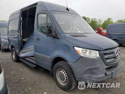 Czwarte zdjęcie samochodu z boku: 2019 MERCEDES-BENZ SPRINTER 2500/3500 VIN:WD4PF0CD8KP092146 - miniatura