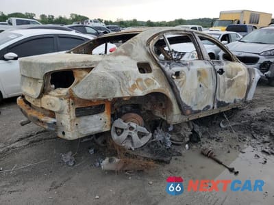 Trzecie zdjęcie samochodu z tyłu: 2008 BMW 528 I VIN:WBANU53528CT09068 - miniatura