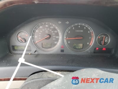 Zdjęcie 9 z 13 samochodu: 2004 VOLVO S60 VIN:YV1RS61T942329894 - miniatura