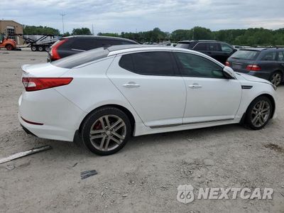 Trzecie zdjęcie samochodu z tyłu: 2013 KIA OPTIMA SX VIN:5XXGR4A60DG106807 - miniatura