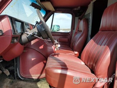 Zdjęcie 7 z 12 samochodu: 1994 CHEV G20 VIN:1GCEG25H9RF164465 - miniatura