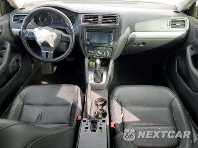 Zdjęcie 8 z 14 samochodu: 2013 VOLKSWAGEN JETTA SE VIN:3VWDX7AJ6DM447820 - miniatura