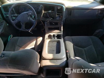 Zdjęcie 8 z 15 samochodu: 2005 CHEVROLET SILVERADO K2500 HEAVY DUTY VIN:1GCHK29285E224852 - miniatura