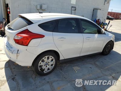 Piąte zdjęcie samochodu w środku: 2012 FORD FOCUS SE VIN:1FAHP3K27CL268762 - miniatura