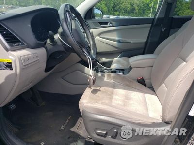 Zdjęcie 7 z 13 samochodu: 2016 HYUNDAI TUCSON LIMITED VIN:KM8J3CA28GU116672 - miniatura