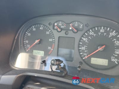 Zdjęcie 9 z 13 samochodu: 2003 VOLKSWAGEN GTI VR6 VIN:9BWDH61J034055099 - miniatura