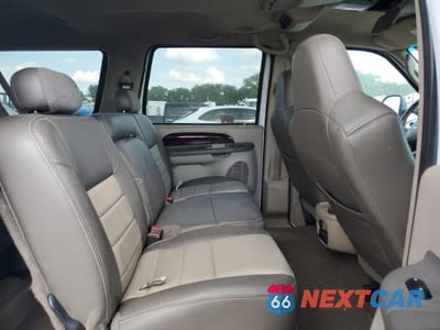 Zdjęcie 11 z 13 samochodu: 2004 FORD EXCURSION EDDIE BAUER VIN:1FMSU45P54EC48064 - miniatura