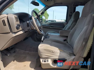 Zdjęcie 7 z 13 samochodu: 2000 FORD EXCURSION XLT VIN:1FMNU41S3YEB85849 - miniatura