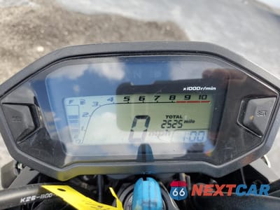 Zdjęcie 7 z 9 samochodu: 2017 HONDA GROM 125 VIN:MLHJC6112H5204610 - miniatura