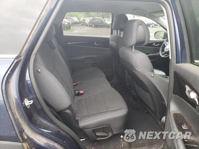 Zdjęcie 11 z 13 samochodu: 2016 KIA SORENTO LX VIN:5XYPG4A30GG126373 - miniatura