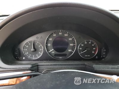 Zdjęcie 9 z 12 samochodu: 2003 MERCEDES-BENZ E 500 VIN:WDBUF70J93A239237 - miniatura