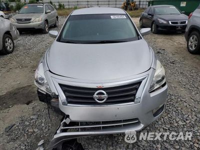 Piąte zdjęcie samochodu w środku: 2014 NISSAN ALTIMA 2.5 VIN:1N4AL3AP4EC151573 - miniatura