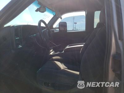 Zdjęcie 7 z 15 samochodu: 2005 CHEVROLET SILVERADO K2500 HEAVY DUTY VIN:1GCHK29285E224852 - miniatura