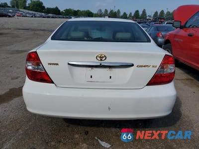 Zdjęcie 6 z 12 samochodu: 2002 TOYOTA CAMRY LE VIN:4T1BE32K32U052725 - miniatura