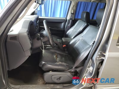 Zdjęcie 7 z 13 samochodu: 2008 JEEP COMMANDER SPORT VIN:1J8HG48N18C187516 - miniatura