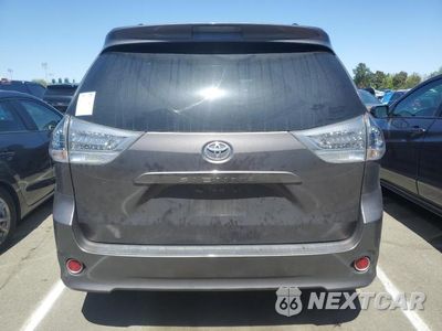 Zdjęcie 6 z 13 samochodu: 2016 TOYOTA SIENNA SE VIN:5TDXK3DC1GS729890 - miniatura