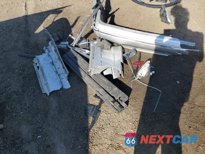 Zdjęcie 14 z 15 samochodu: 2001 MERCEDES-BENZ E 320 VIN:WDBJF65J81B179612 - miniatura