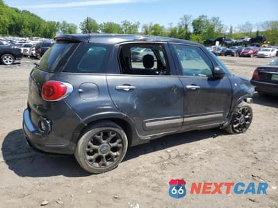 Trzecie zdjęcie samochodu z tyłu: 2015 FIAT 500L TREKKING VIN:ZFBCFADH5FZ031818 - miniatura