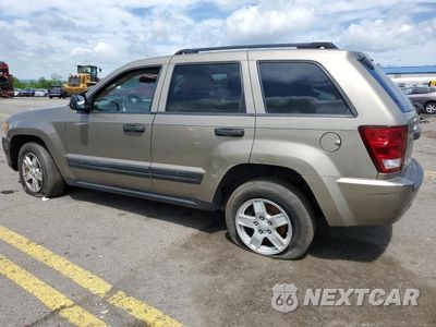 Trzecie zdjęcie samochodu z tyłu: 2005 JEEP GRAND CHEROKEE LAREDO VIN:1J4GR48K15C599279 - miniatura