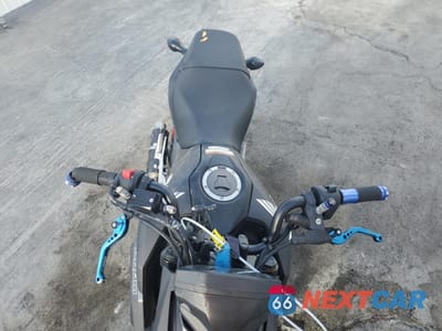 Piąte zdjęcie samochodu w środku: 2017 HONDA GROM 125 VIN:MLHJC6112H5204610 - miniatura