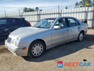 2001 MERCEDES-BENZ E 320 WDBJF65J81B179612 - główne zdjęcie licytacji z USA - miniatura