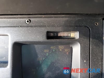 Zdjęcie 9 z 14 samochodu: 1989 CHEVROLET CORVETTE VIN:1G1YY218XK5108474 - miniatura