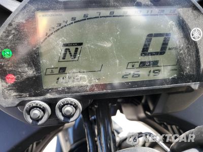 Zdjęcie 7 z 10 samochodu: 2022 YAMAHA YZFR3 A VIN:MH3RH18Y0NK009312 - miniatura